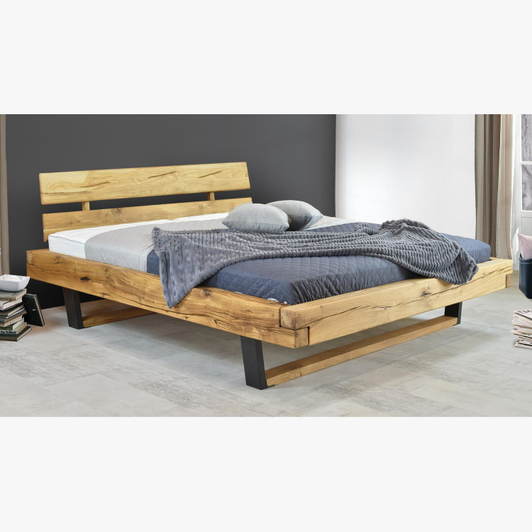Modern ágy tömör tölgyfából - fém lábak, Laura 180 x 200 , Fa ágyak