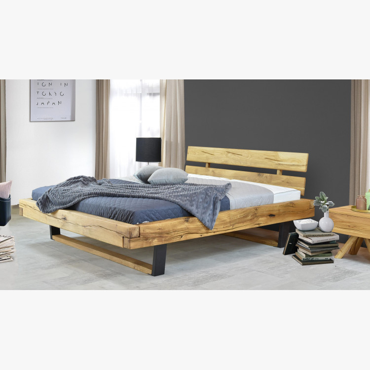 Modern ágy tömör tölgyfából - fém lábak, Laura 180 x 200 , Fa ágyak