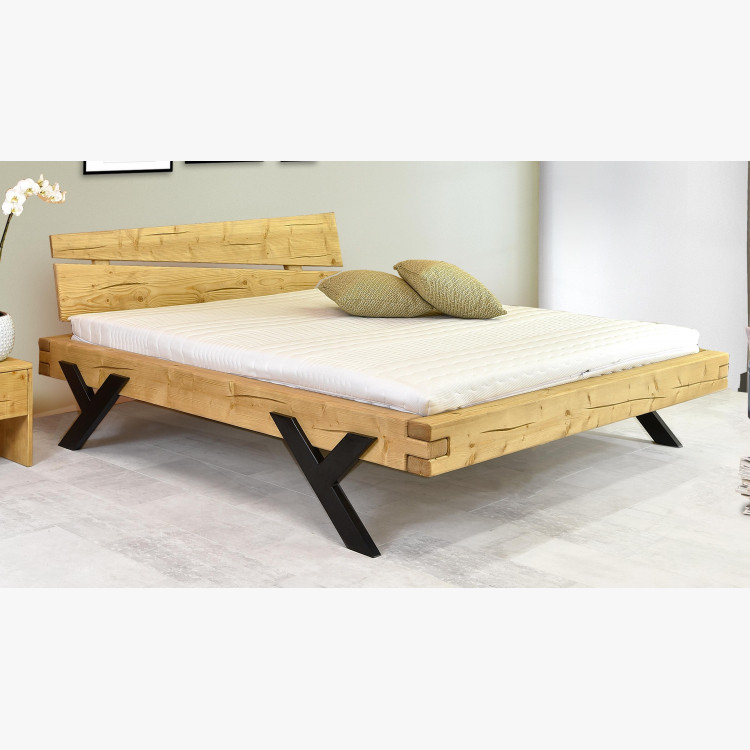 Stílusos tömörfa ágy, acél lábak Y alakban, 180 x 200 cm  - 2